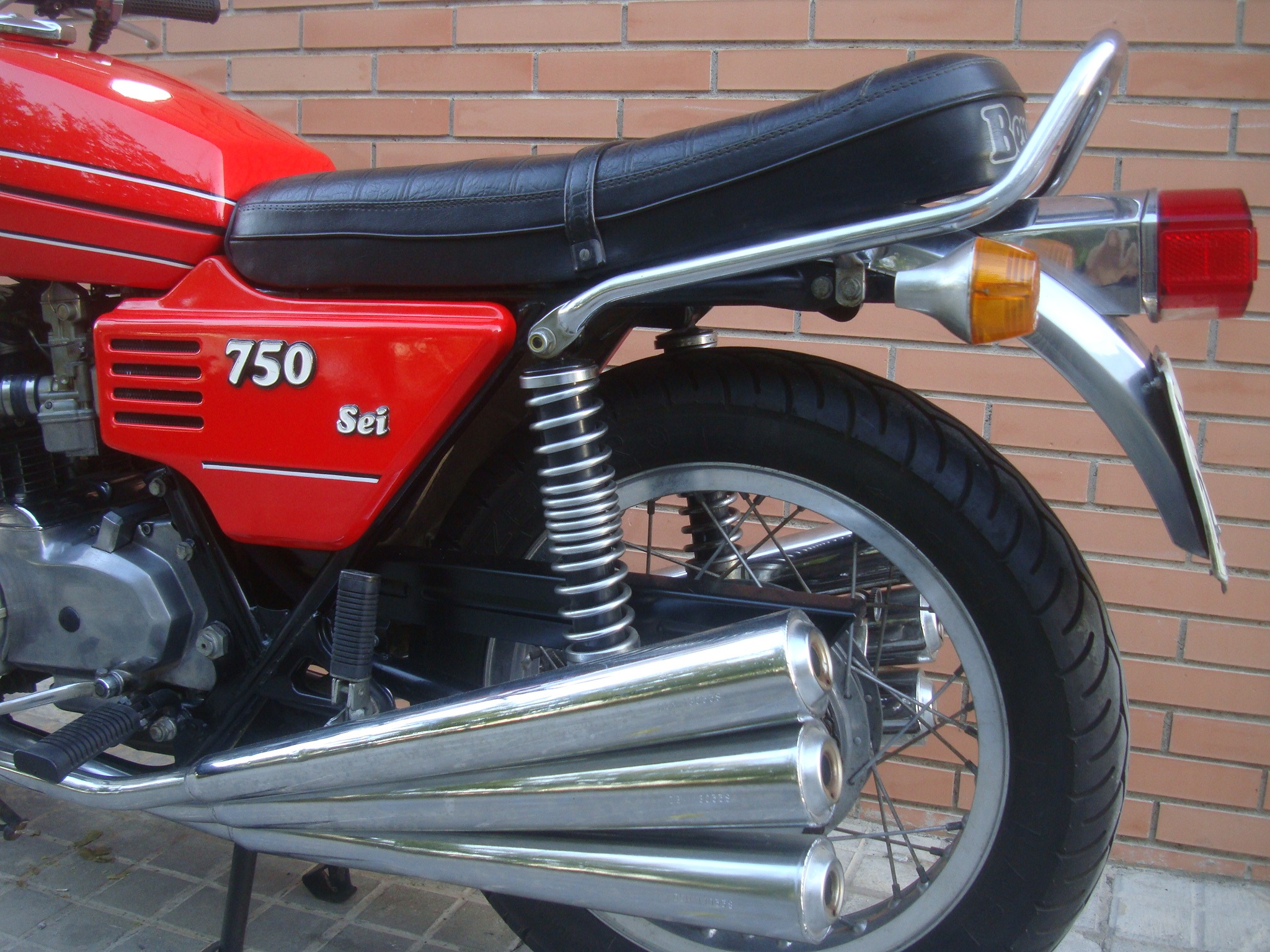 1975 Benelli 750 Sei photograph 6